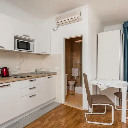 Voinic 3 3* تْسافتات